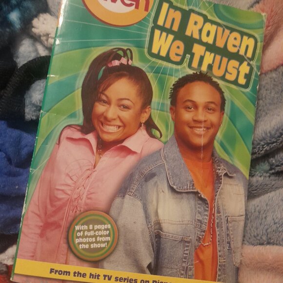 That's so Raven chapter book - Picture 2 of 2